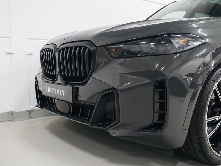 Vehicle Image 47