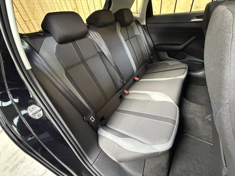 Vehicle Image 48