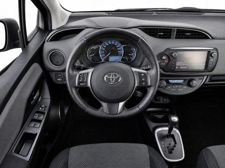 Vehicle Image 14