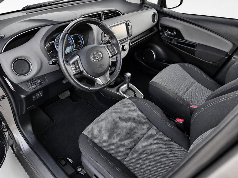 Vehicle Image 9