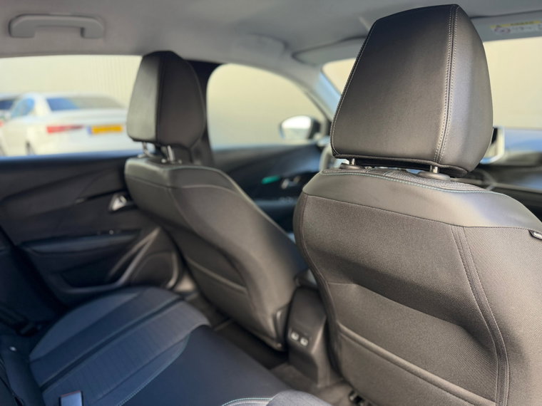 Vehicle Image 22