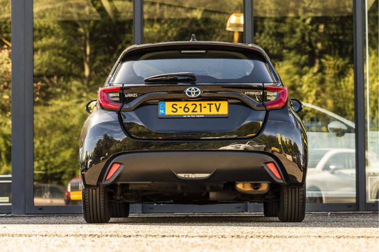 Vehicle Image 13
