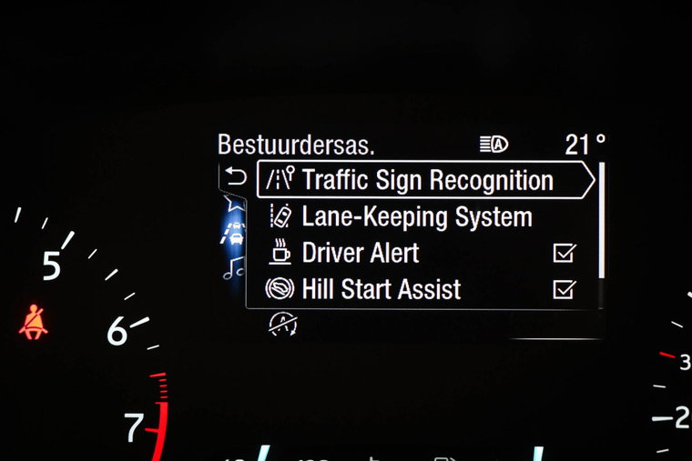 Vehicle Image 32
