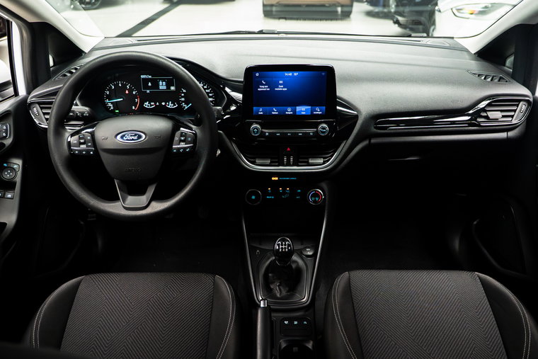 Vehicle Image 11