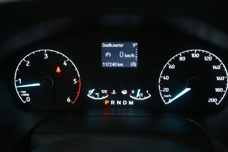 Vehicle Image 12