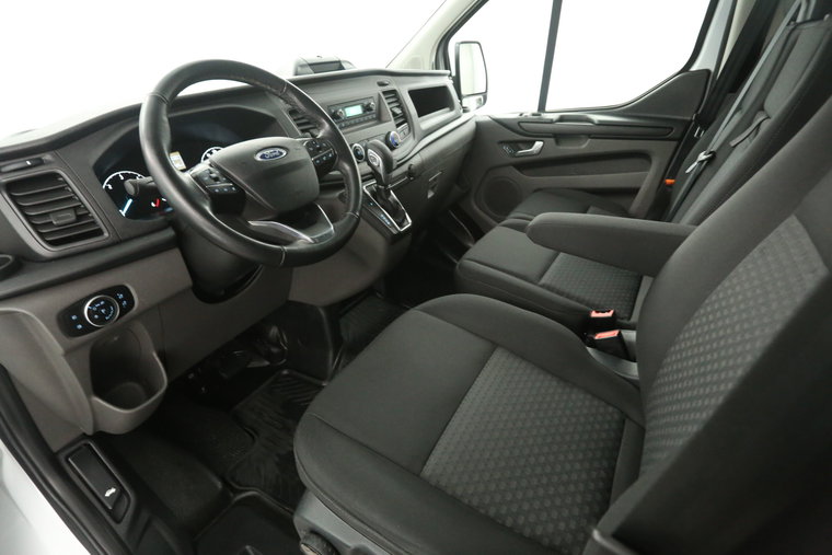 Vehicle Image 21