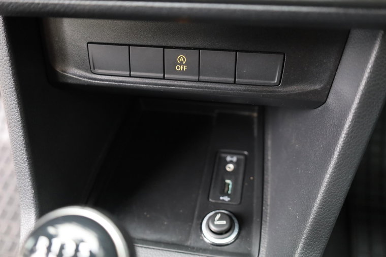 Vehicle Image 24