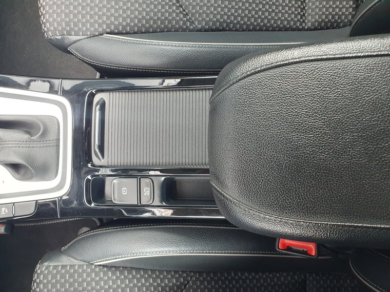 Vehicle Image 42