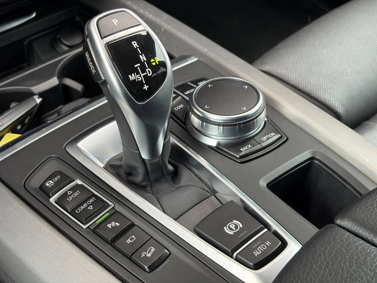 Vehicle Image 40