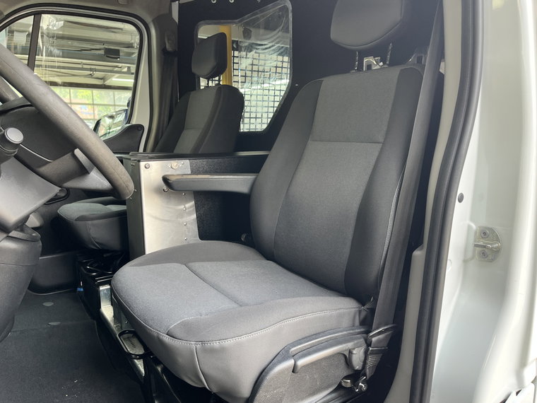 Vehicle Image 33