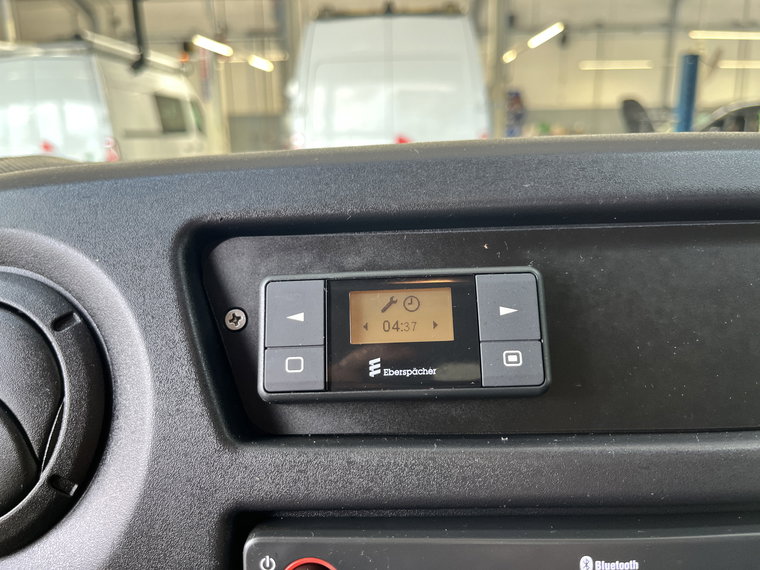 Vehicle Image 40
