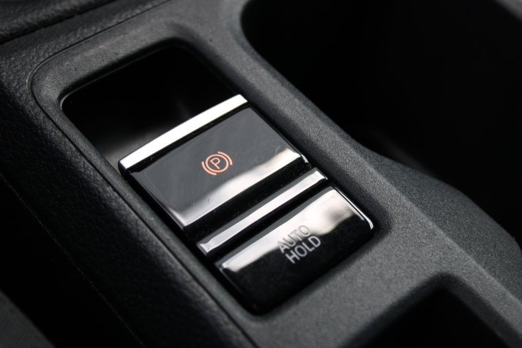 Vehicle Image 25
