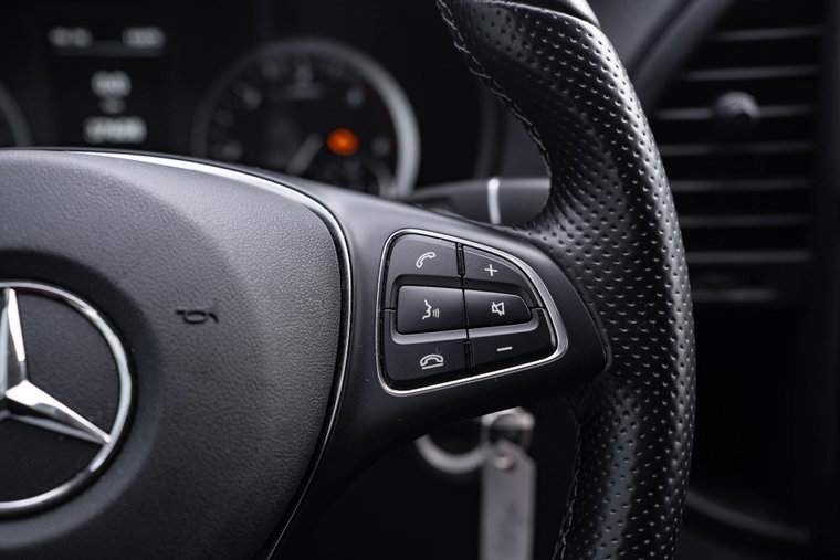 Vehicle Image 38