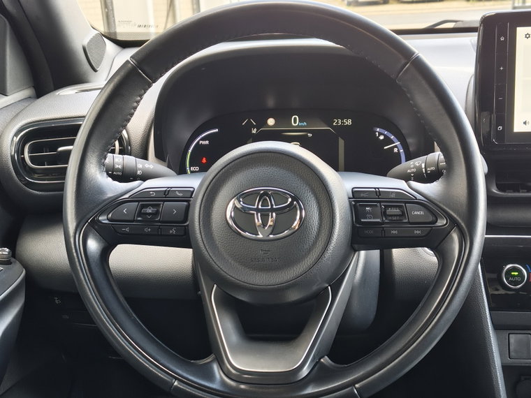 Vehicle Image 15