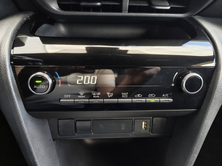 Vehicle Image 24