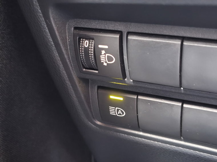 Vehicle Image 28