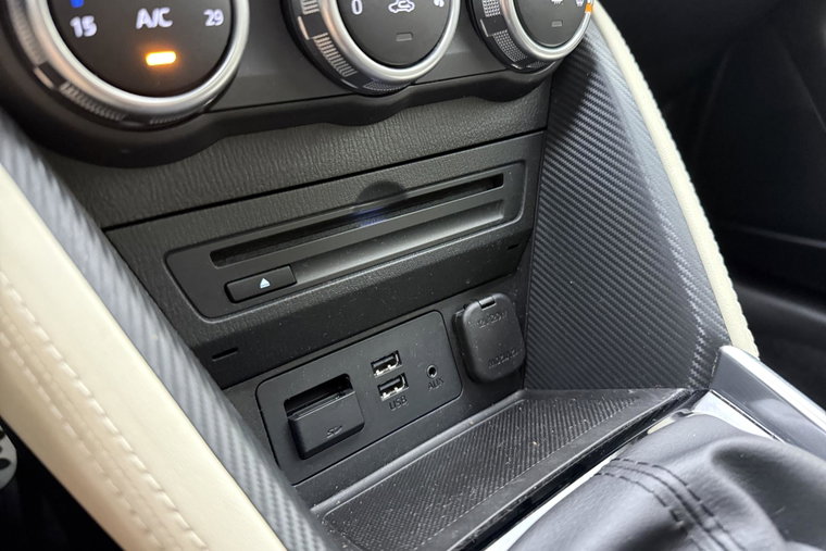 Vehicle Image 23