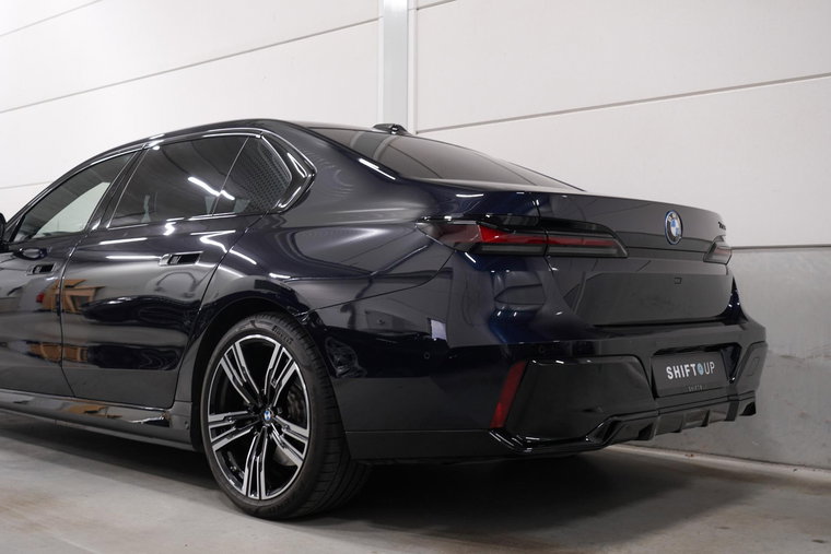 Vehicle Image 37