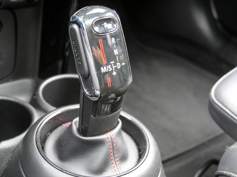 Vehicle Image 19