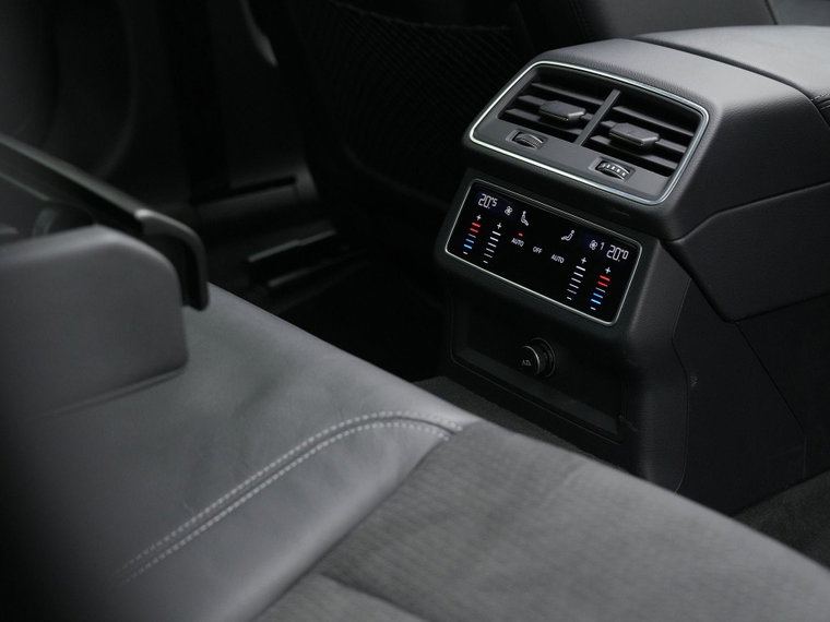 Vehicle Image 45