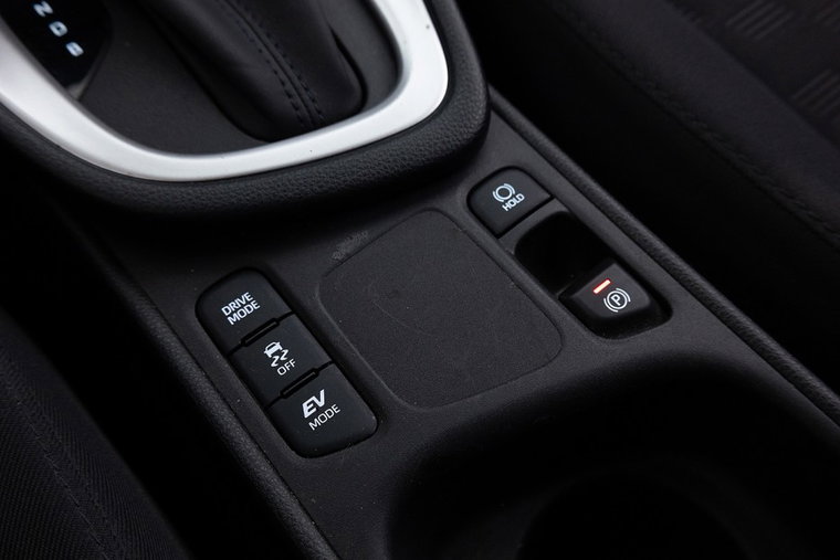 Vehicle Image 13