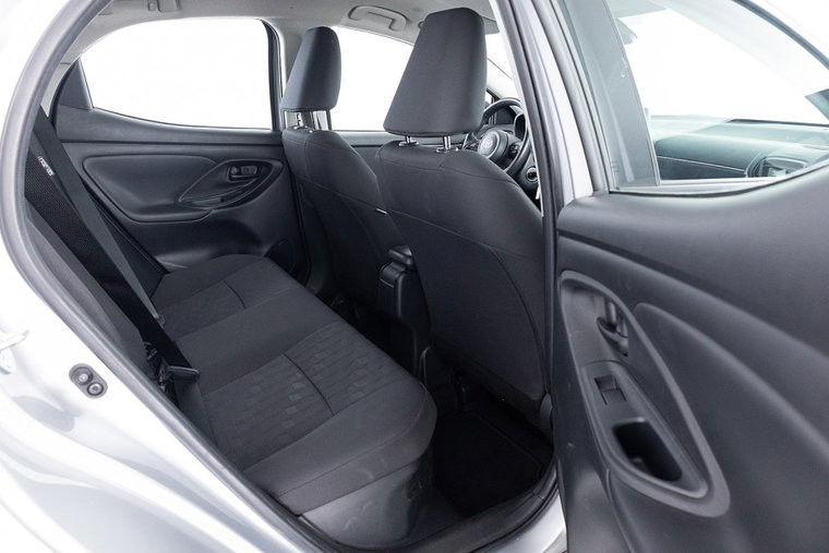 Vehicle Image 7