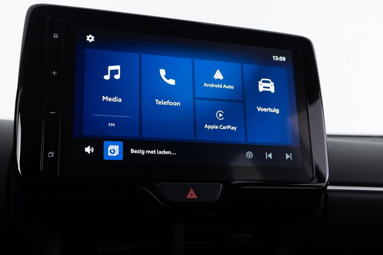 Vehicle Image 11