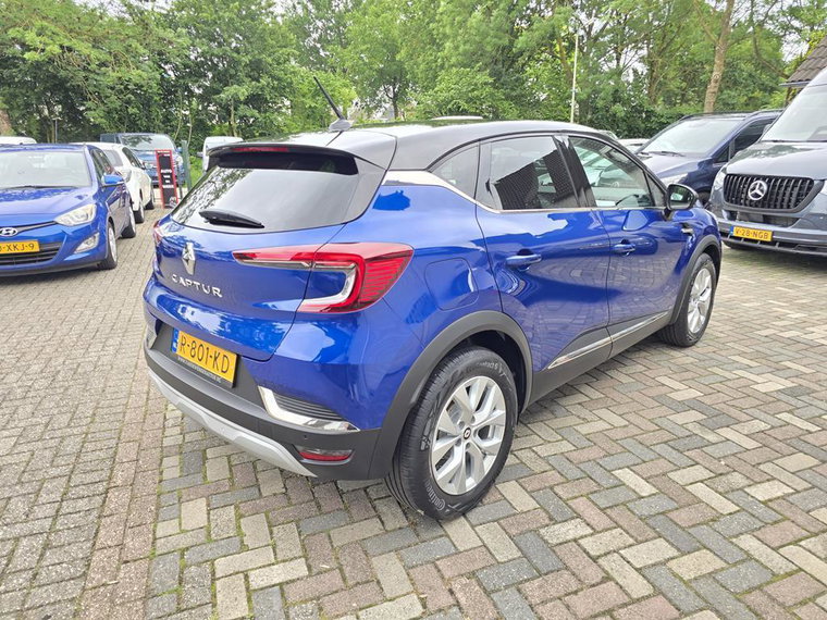 Vehicle Image 43