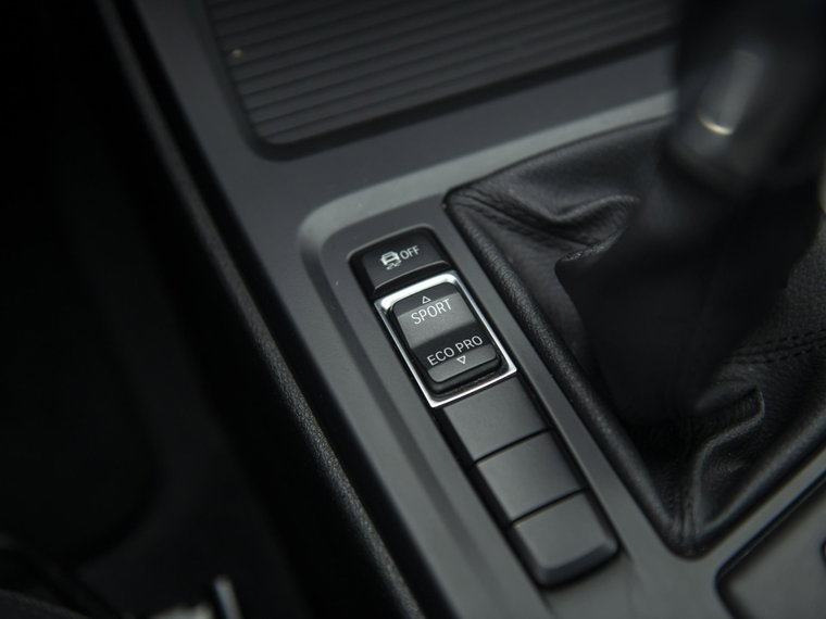 Vehicle Image 39