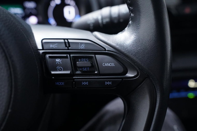Vehicle Image 19