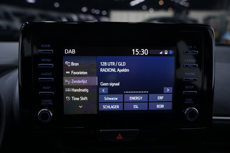 Vehicle Image 32