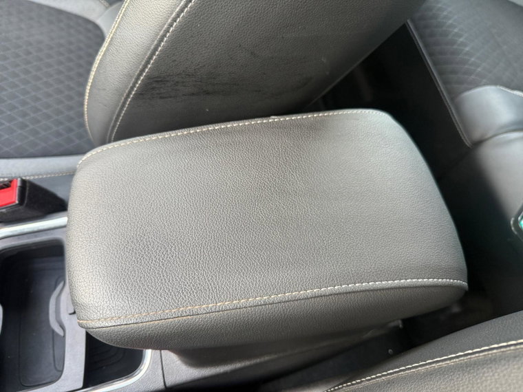 Vehicle Image 29
