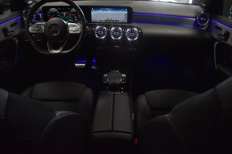 Vehicle Image 16