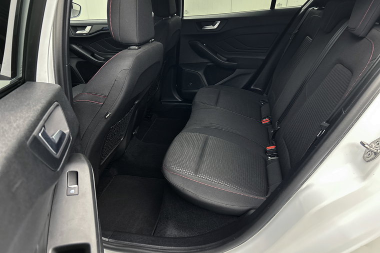 Vehicle Image 27