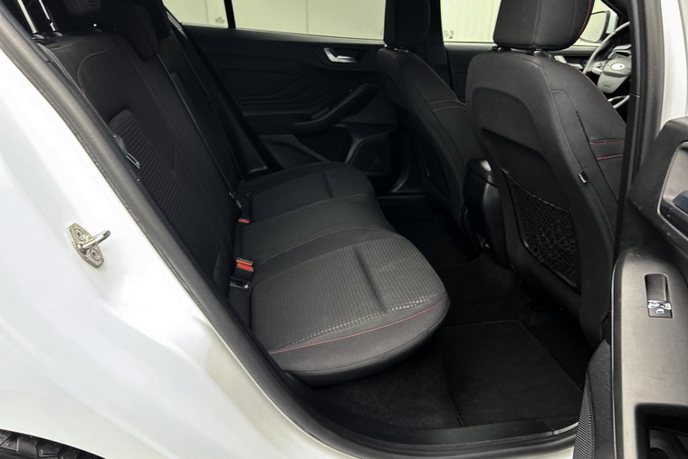 Vehicle Image 28