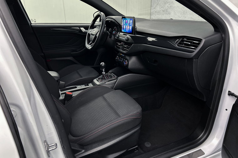 Vehicle Image 33
