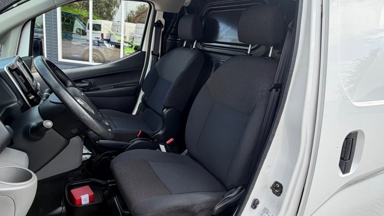 Vehicle Image 19