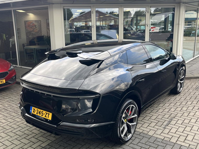 Vehicle Image 21
