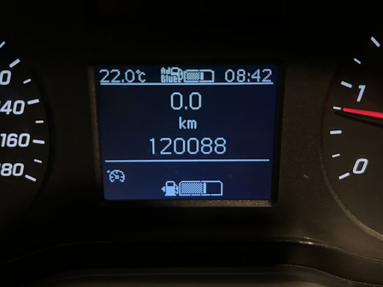 Vehicle Image 22