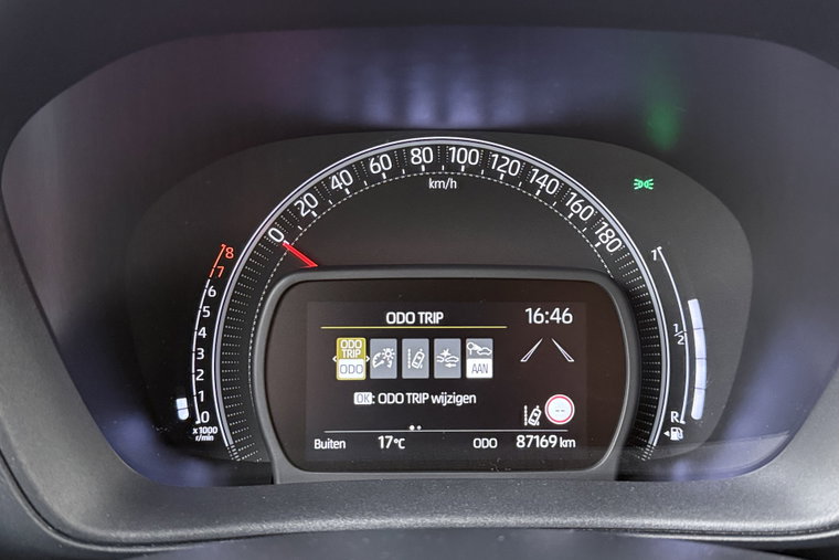 Vehicle Image 19