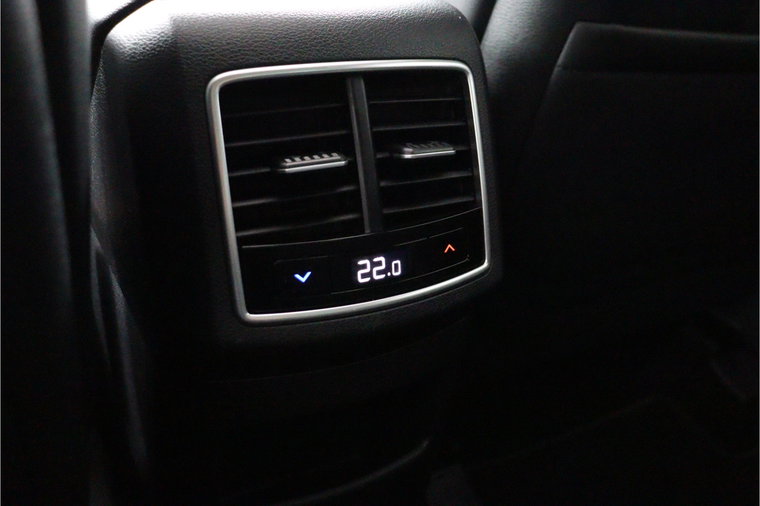 Vehicle Image 40