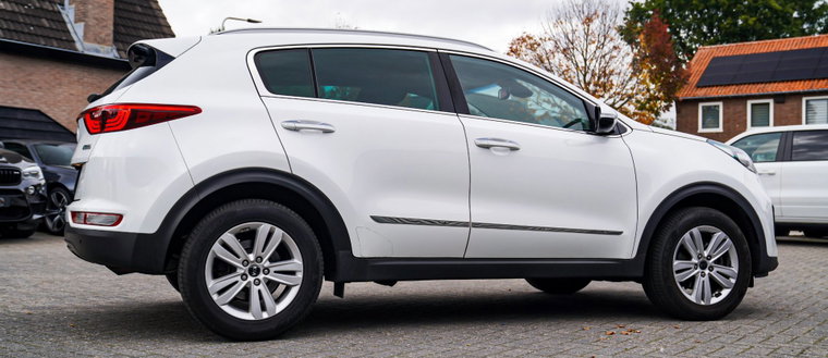 Vehicle Image 13