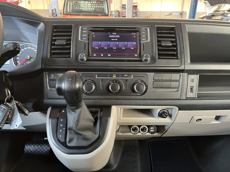Vehicle Image 45