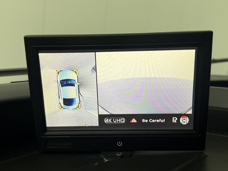 Vehicle Image 17