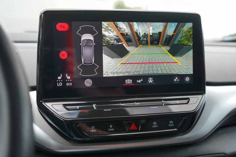 Vehicle Image 30