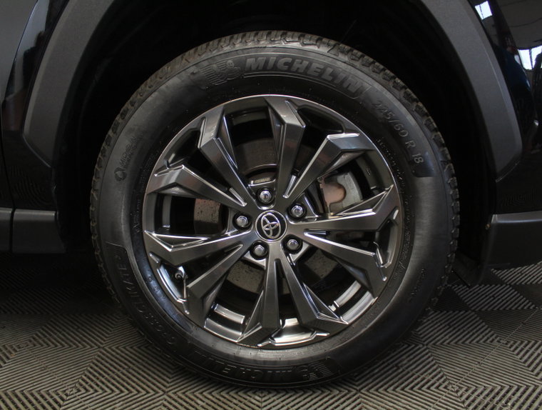 Vehicle Image 17