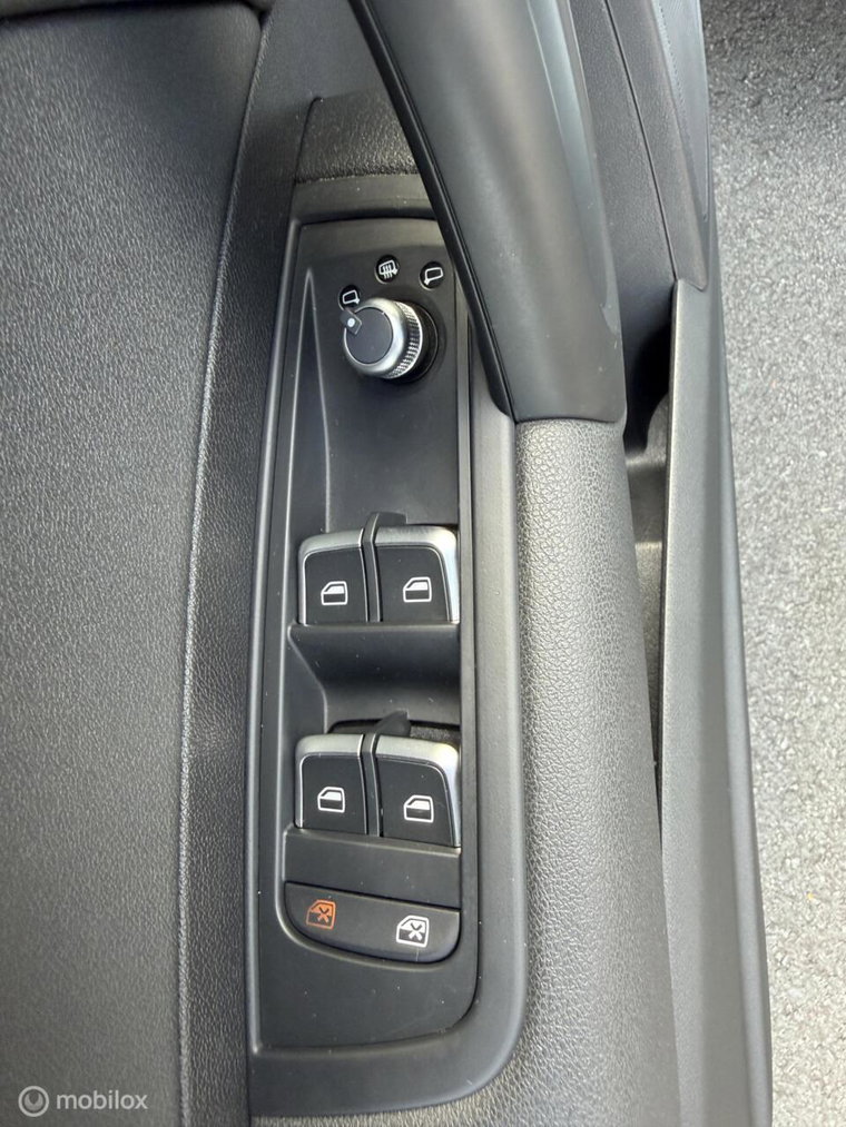 Vehicle Image 29