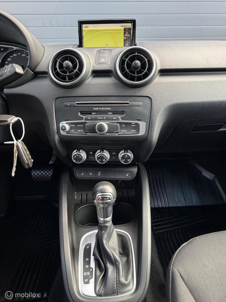 Vehicle Image 38
