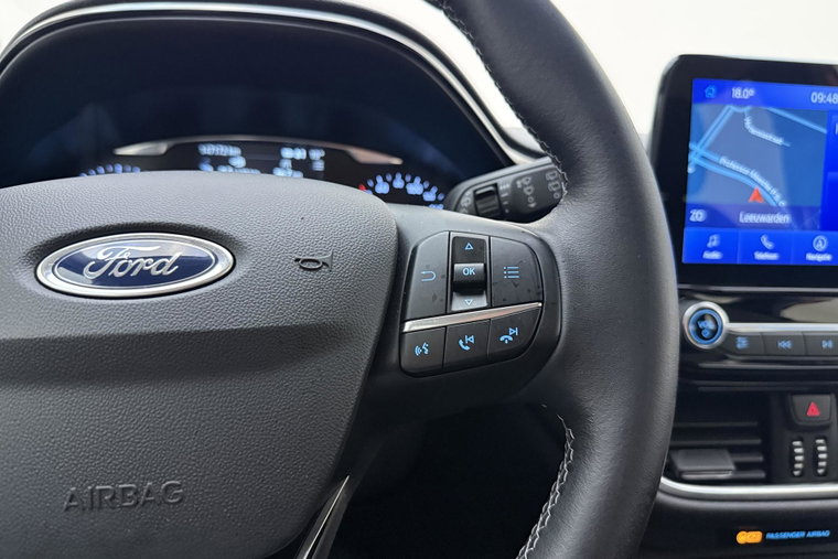 Vehicle Image 21