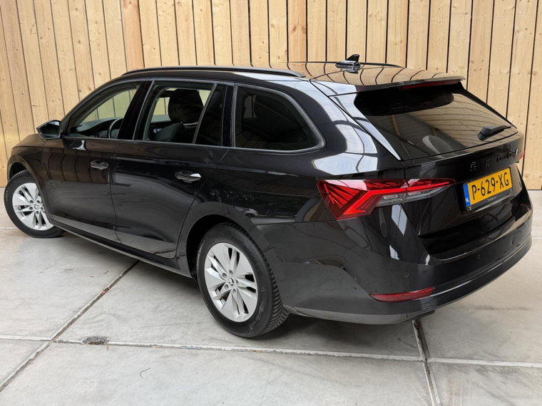 Vehicle Image 37